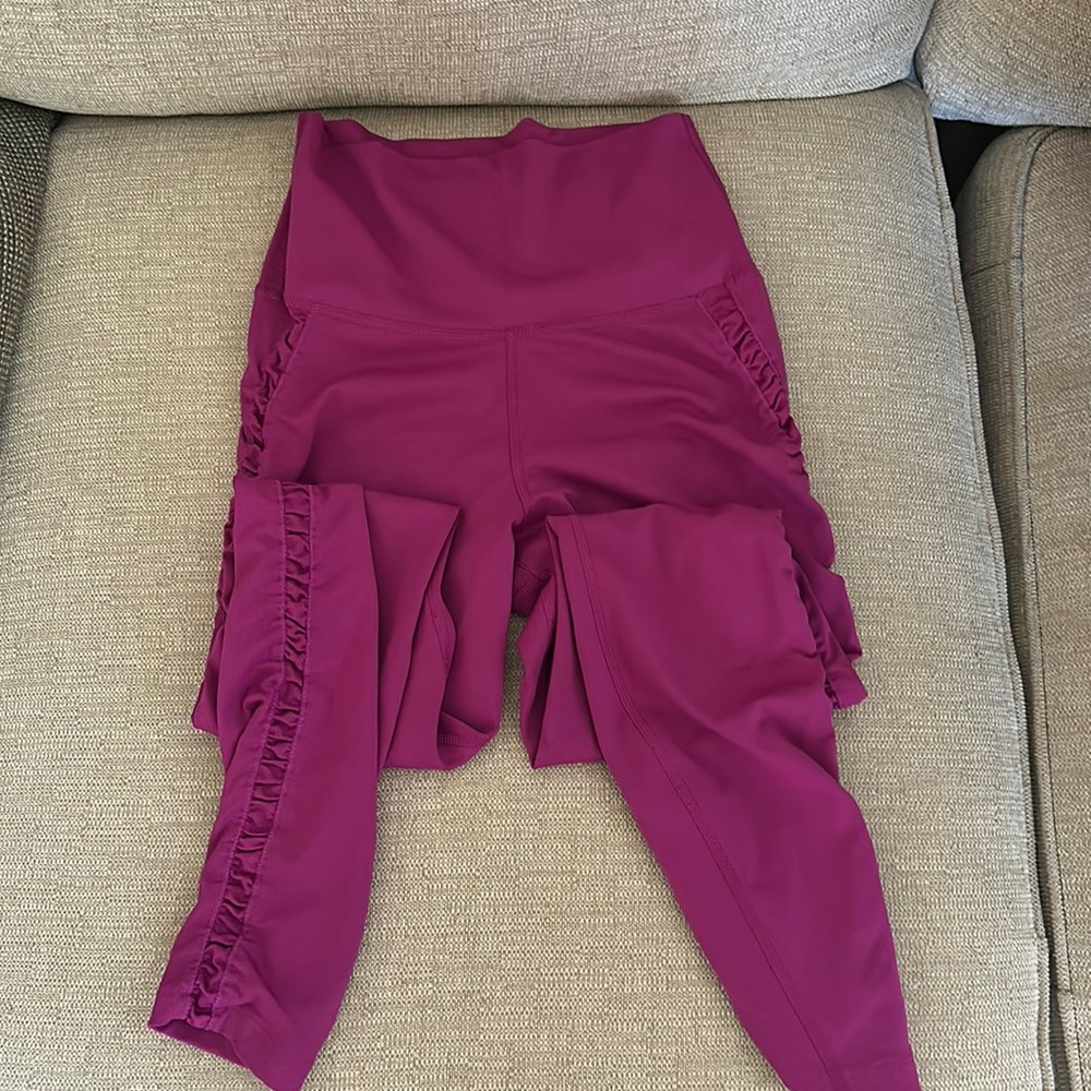 Women’s Nike Leggings.